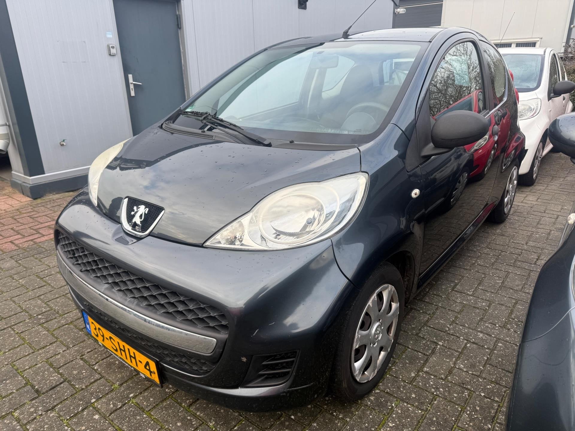 Peugeot 107 1.0-12V XR 2011 Airco Nieuwe APK, Auto's, Peugeot, Voorwielaandrijving, Euro 5, Gebruikt, 4 stoelen