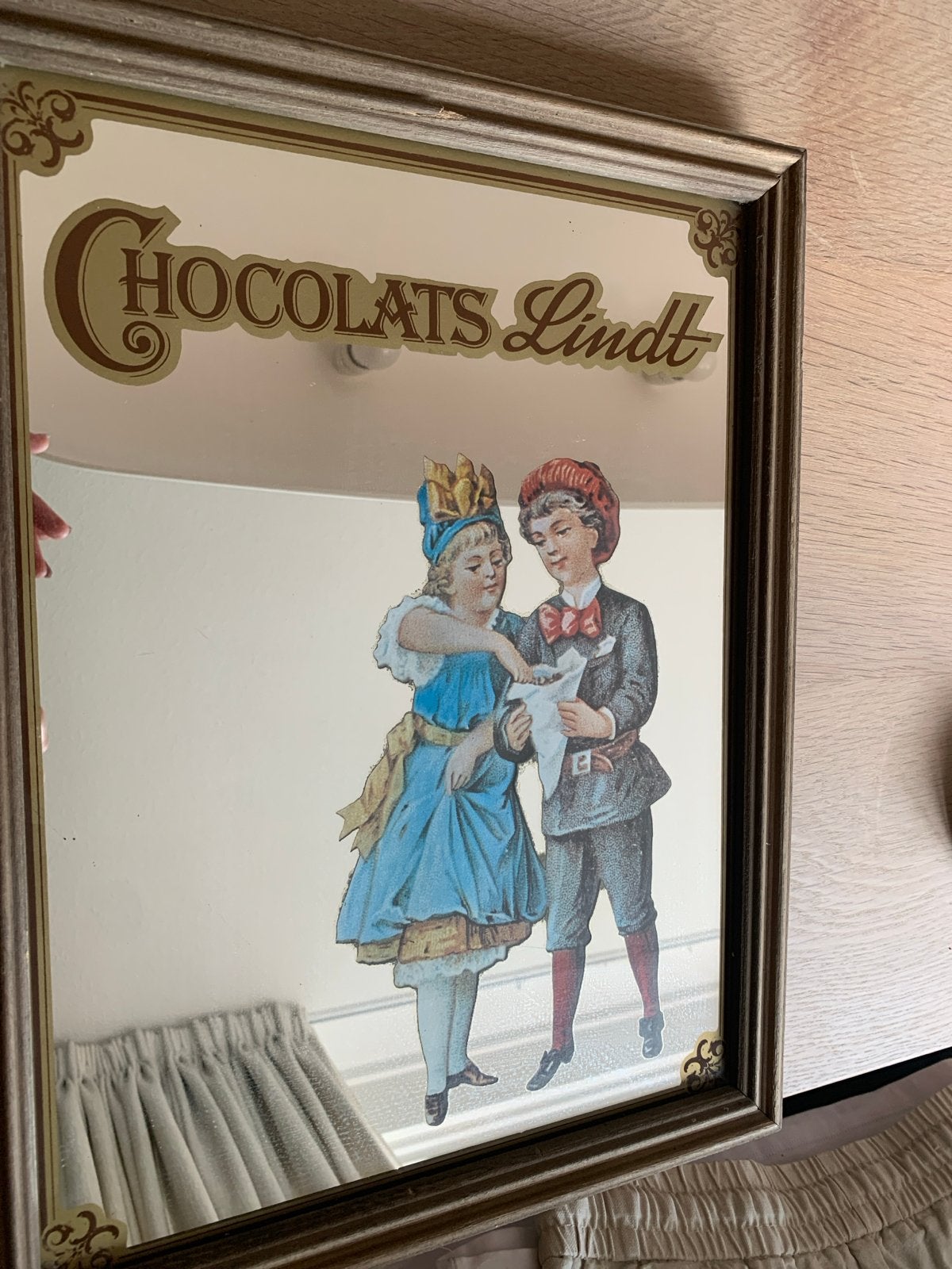 Vintage Lindt Chocolade Spiegel - Decoratief en Uniek, Minder dan 50 cm, Gebruikt, Ophalen of Verzenden, Minder dan 100 cm