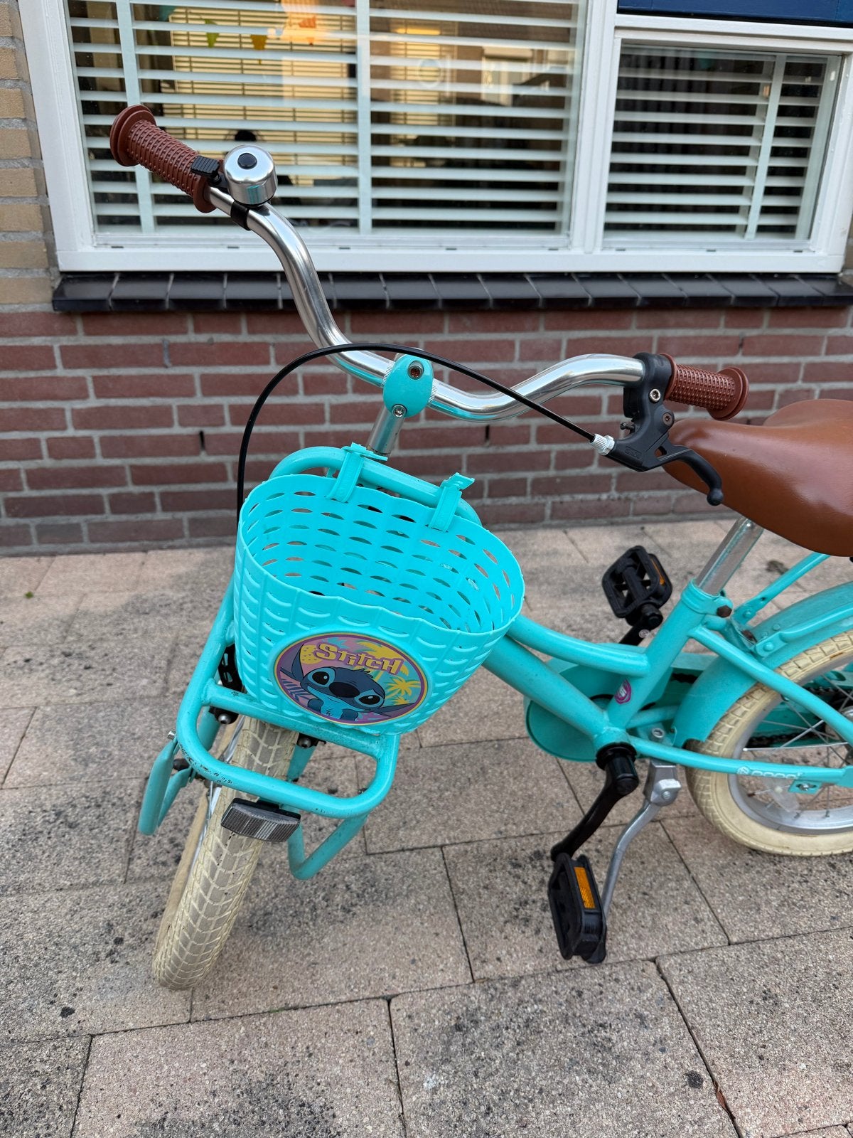 Leuke Cooper kinderfiets 16 inch met mandje, Ophalen, Terugtraprem, Zijwieltjes, 16 tot 20 inch