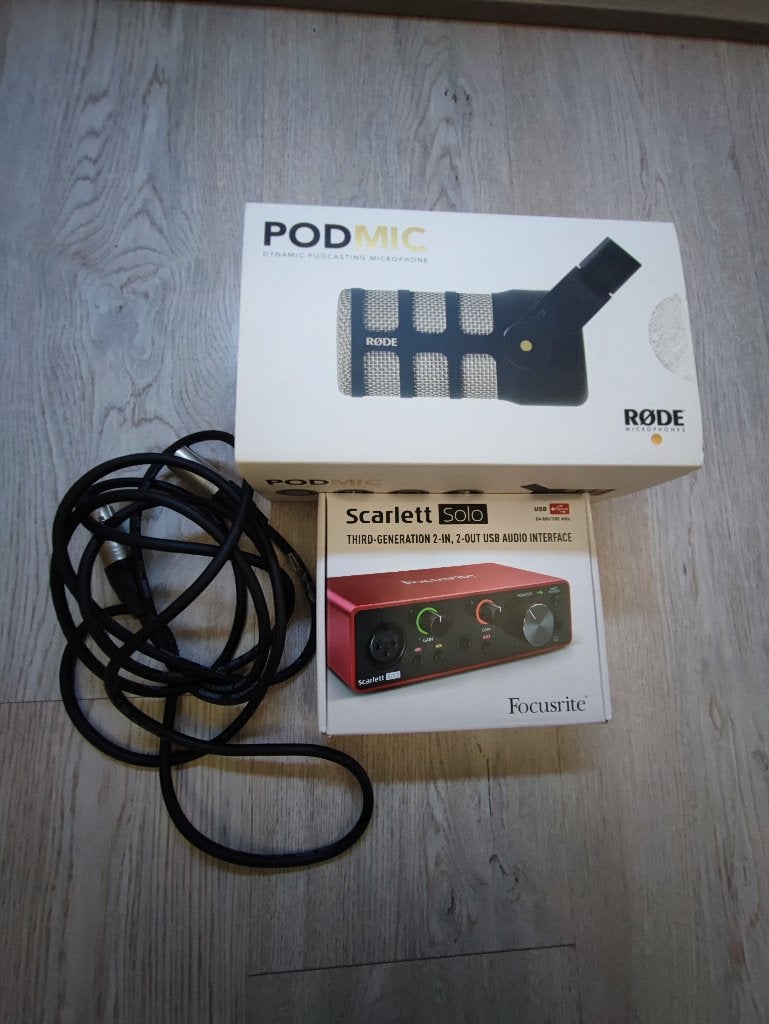 RØDE PodMic + Focusrite Scarlett Solo 3rd Gen + XLR kabel, Ophalen of Verzenden, Zo goed als nieuw, Audio