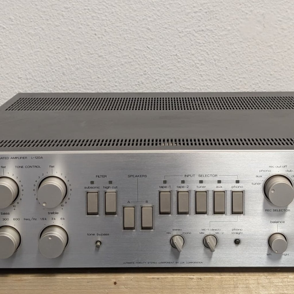 Luxman L-120A Versterker Top Kwaliteit 80s - Nette staat, Luxman, Zo goed als nieuw, Support@luxman.com, Luxman Corporation
1-3-1 Shinyokohama, Kohoku-ku
Yokohama-shi, Kanagawa 222-0033
Japan