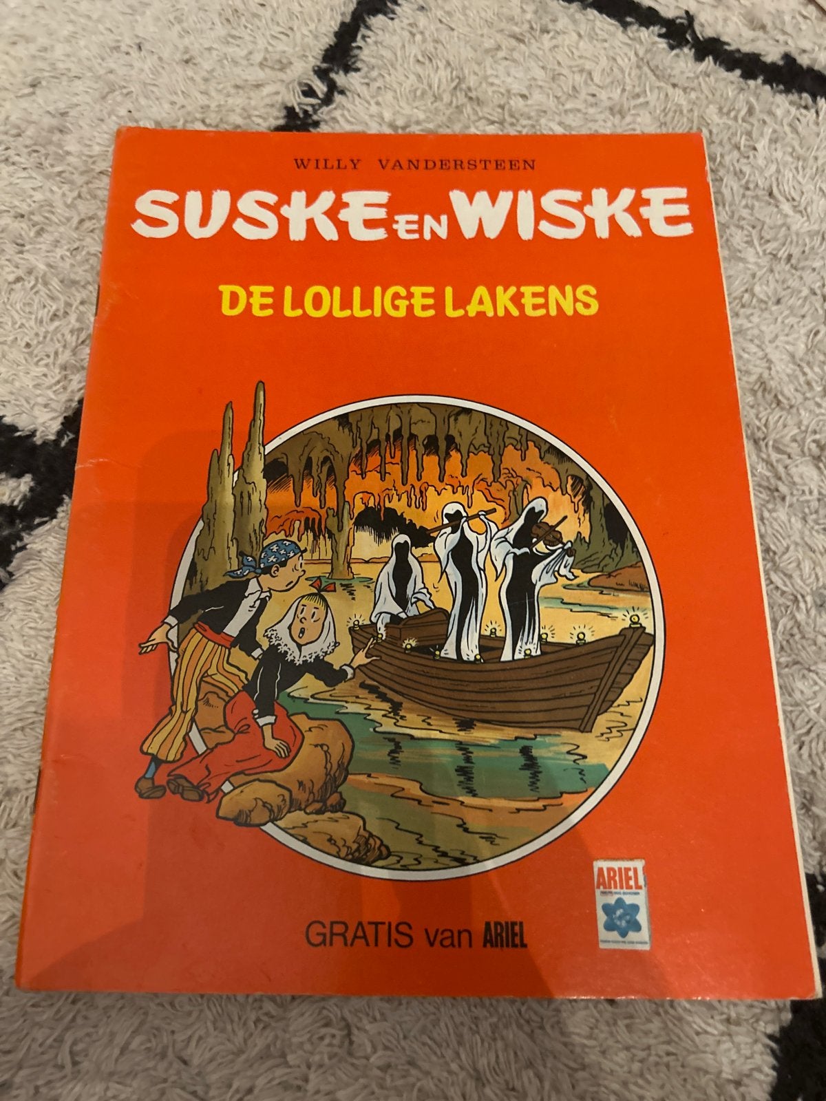 Suske en Wiske - De Lollige Lakens (Ariel uitgave), Eén stripboek, Ophalen of Verzenden, Gelezen