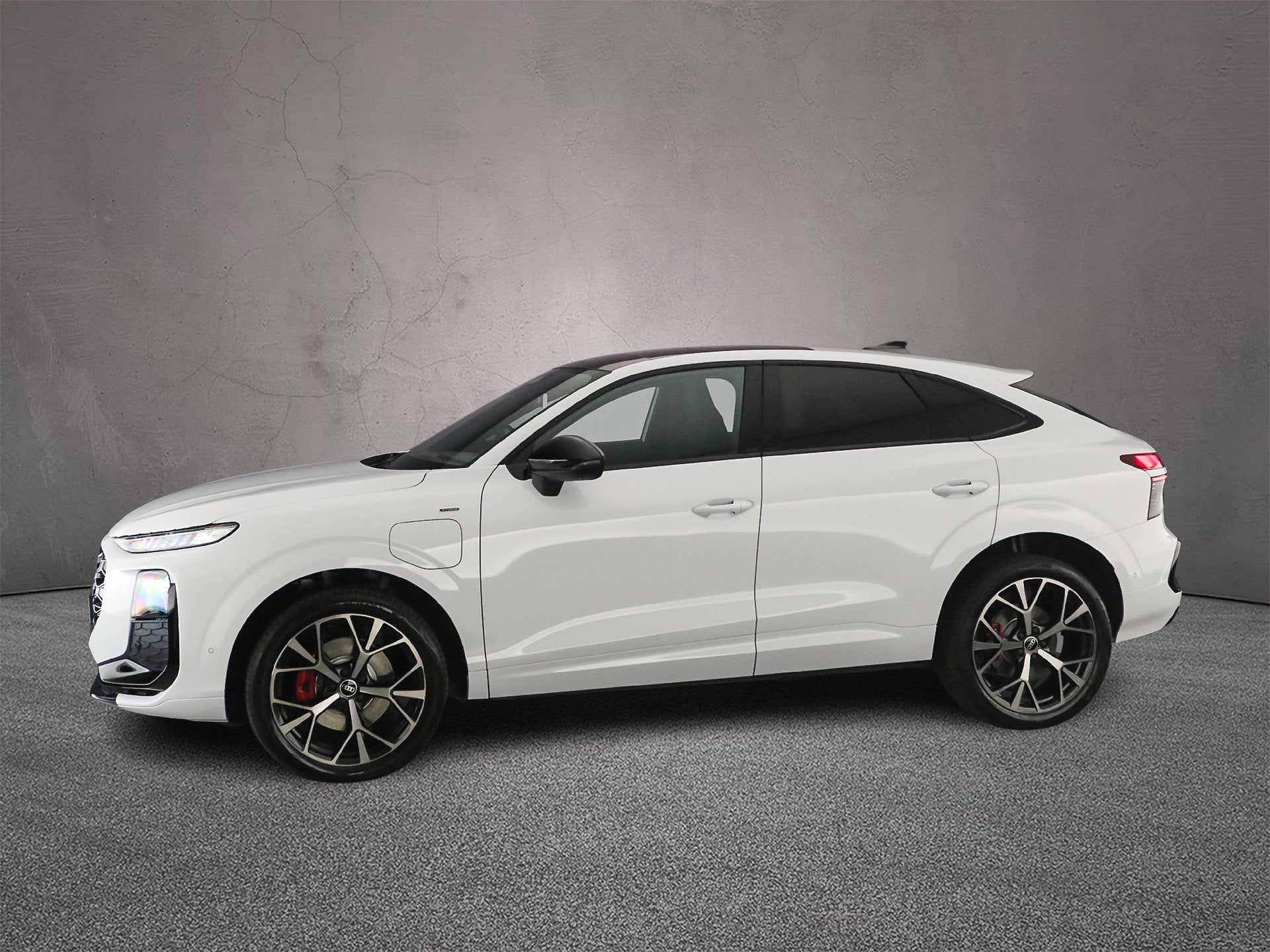 Audi Q3 Sportback, 1800 kg, Euro 6, 4 cilinders, 135 min