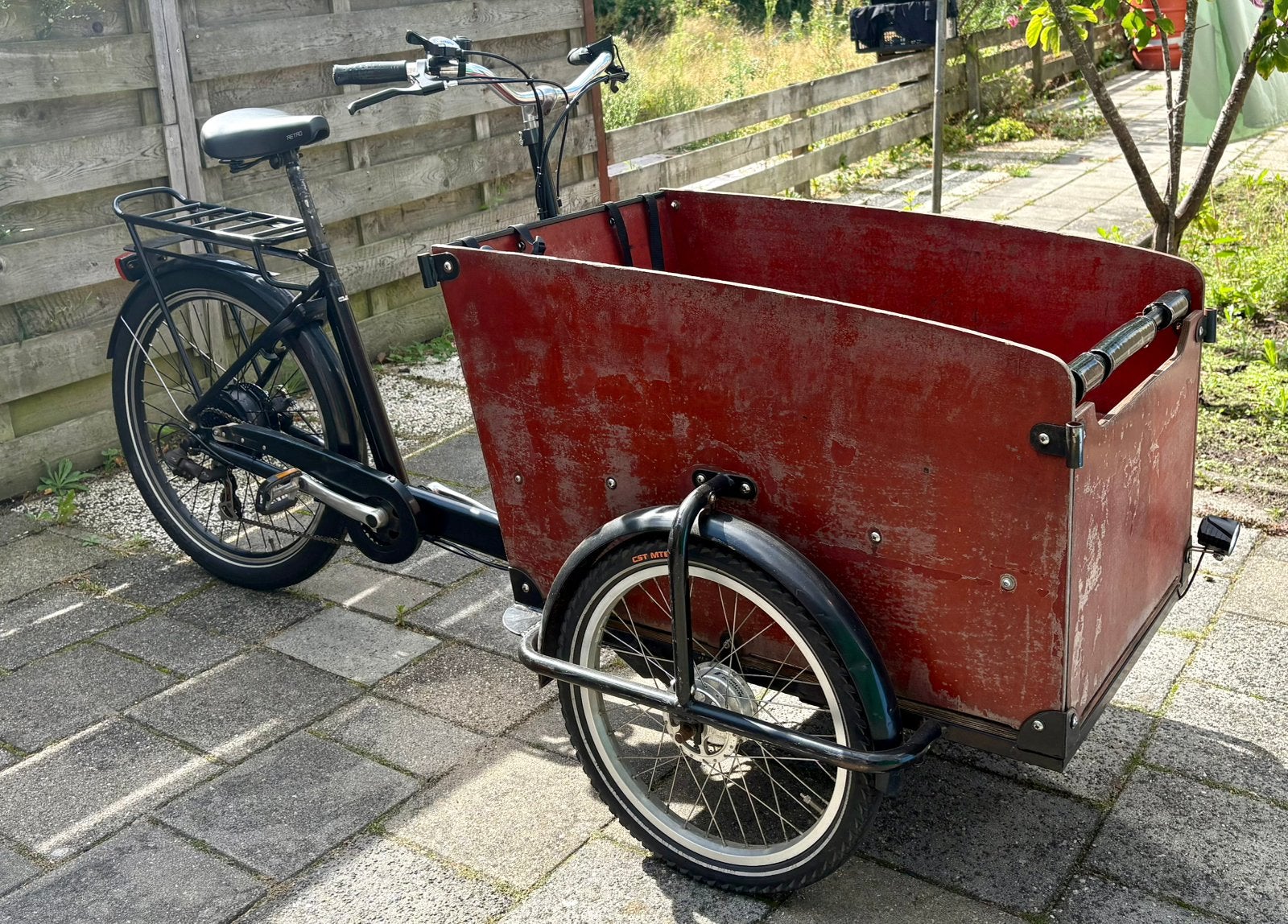 elektrische bakfiets klaar voor gebruik, Ophalen, Zo goed als nieuw, 4 kinderen of meer, Huif