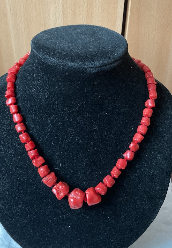 antiek Bloedkoraal ketting, Sieraden, Tassen en Uiterlijk, Antieke sieraden, Ophalen of Verzenden, Overige materialen, Ketting