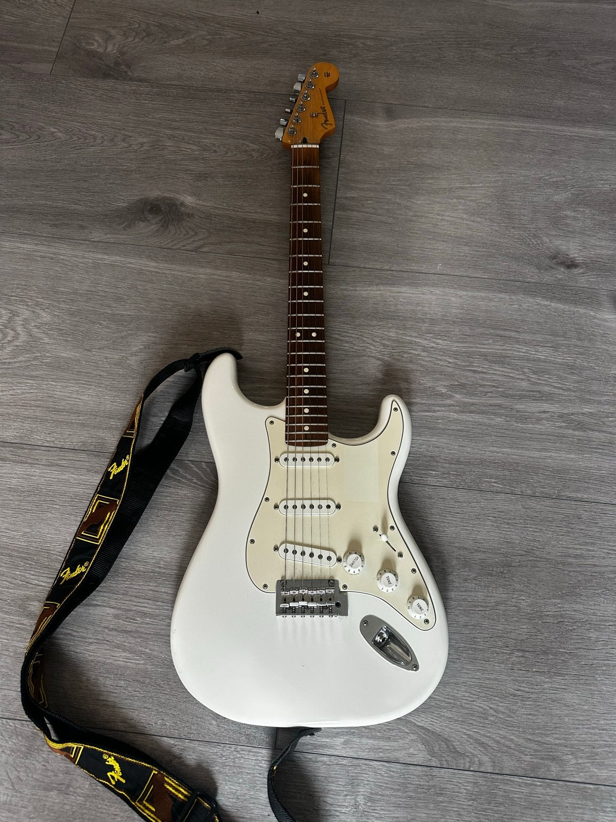 Fender Stratocaster White, Ophalen, Zo goed als nieuw, Solid body, Fender