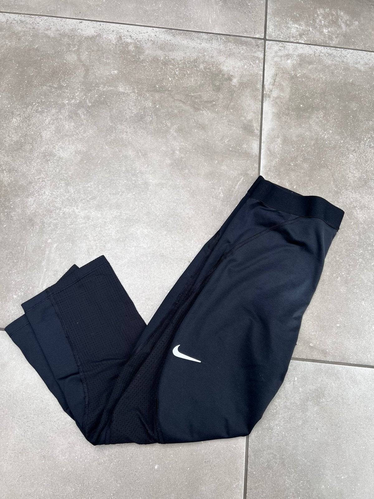 NIKE PRO HYPERCOOL ZWARTE CAPRI LEGGING SPORT BROEK MAAT S, Zwart, Ophalen of Verzenden, Maat 36 (S), Fitness of Aerobics