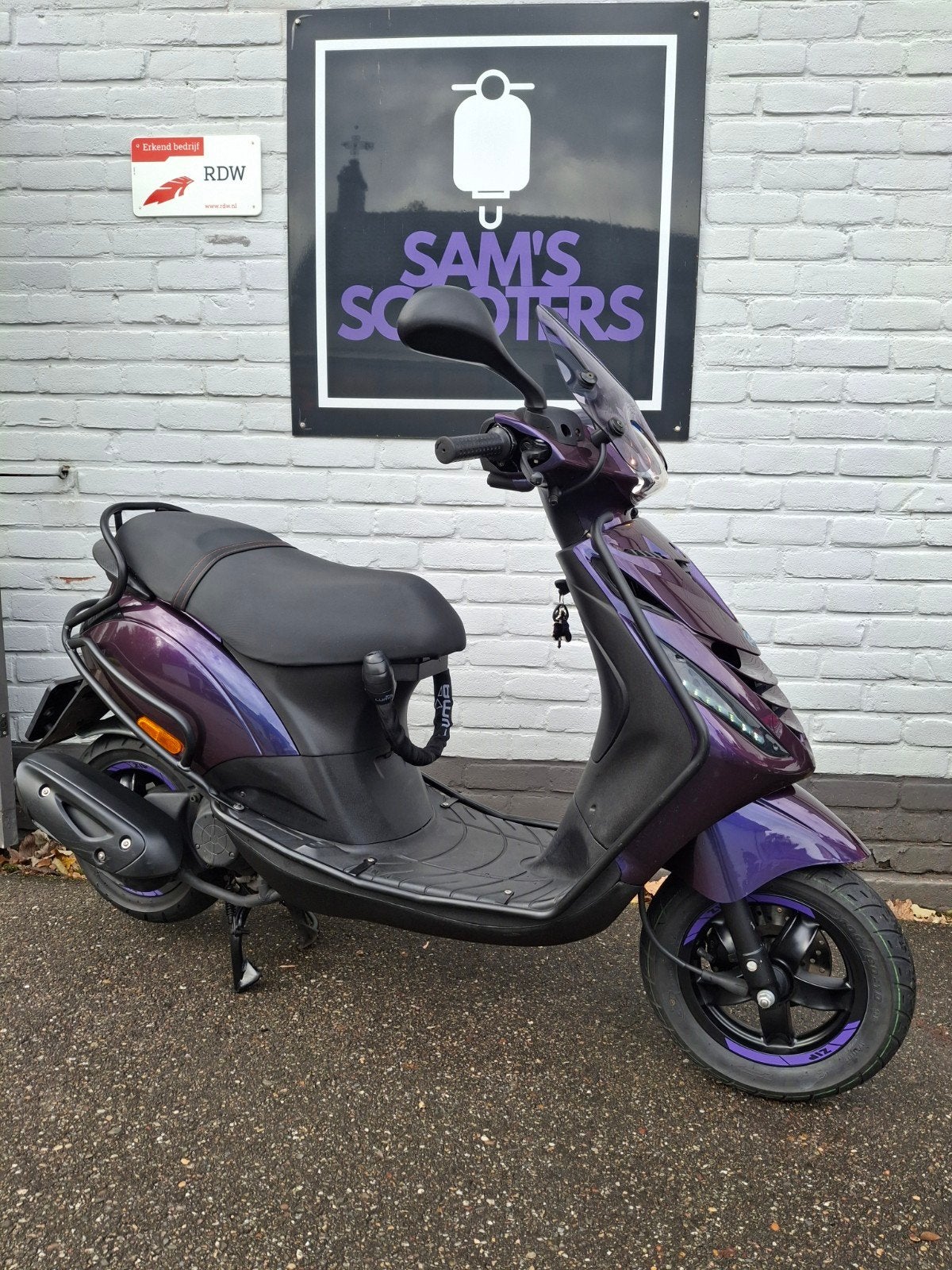 PIAGGIO ZIP 2020 – 45 KM/H – 3 MND GARANTIE, Fietsen en Brommers, Ophalen, Gebruikt, Overige modellen, Maximaal 45 km/u
