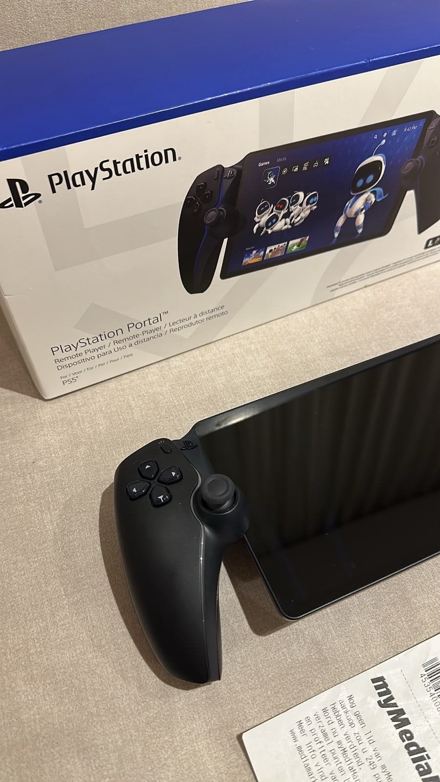 Foto 6 van PlayStation Portal Remote Player - Zo goed als nieuw