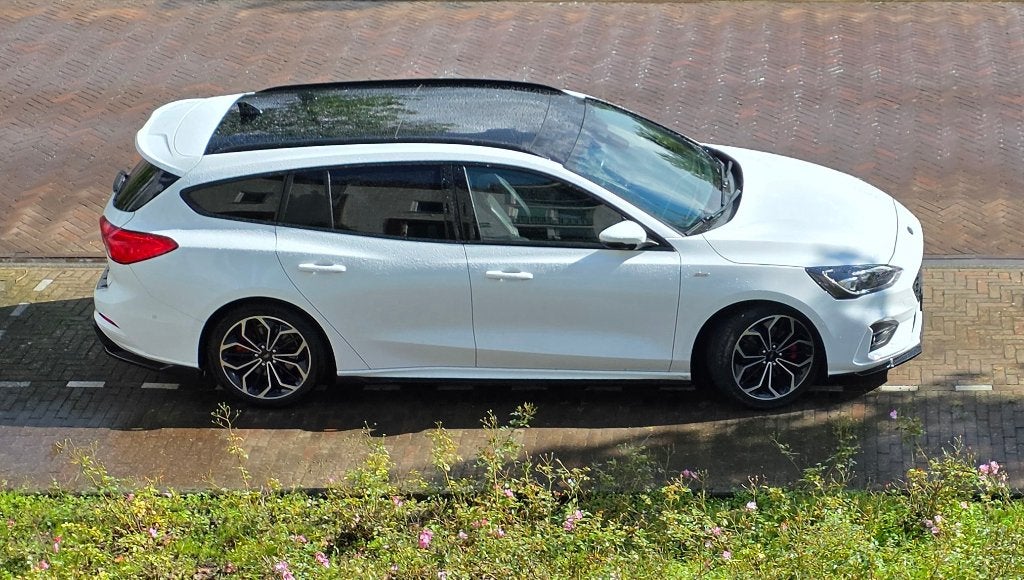 Ford Focus Wagon 1.5 ST-Line 8-Aut 2020 Full Pano Body Trekh, 1345 kg, 15 km/l, Zwart, 150 pk