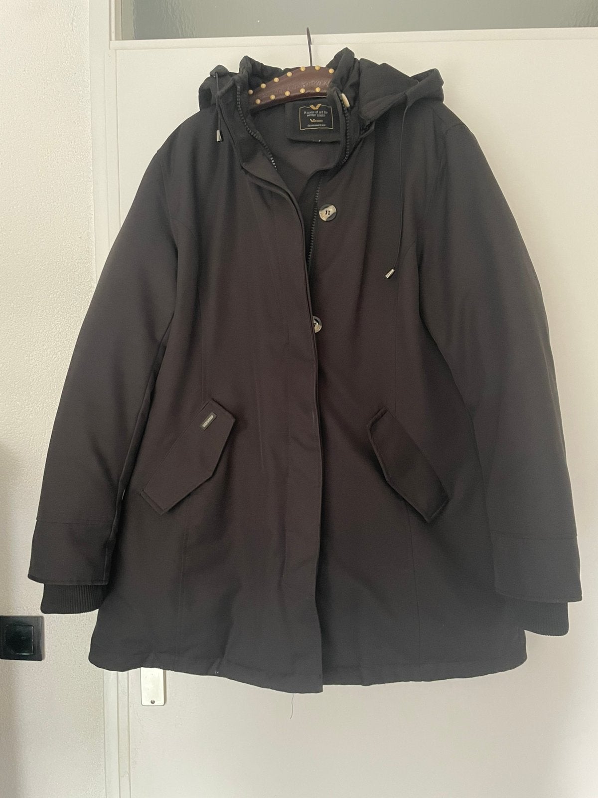 Nieuwe Versano waterdichte winterjas, Kleding | Dames, Jassen | Winter, Ophalen, Nieuw, Maat 46/48 (XL) of groter, Zwart