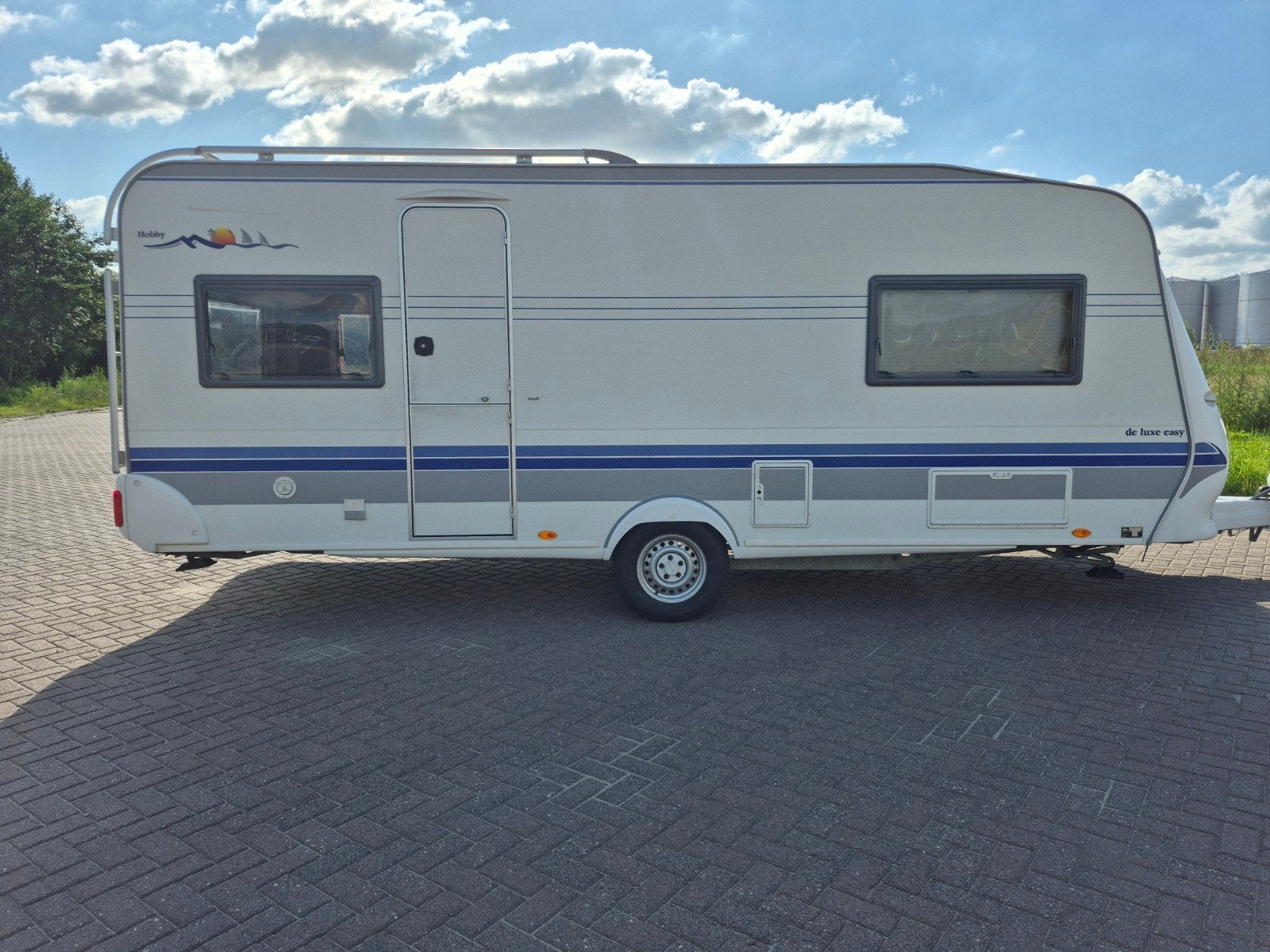 Hobby 24 easy de luxe bj 2004, 2 aparte bedden, Magnetron, Rondzit, Hobby