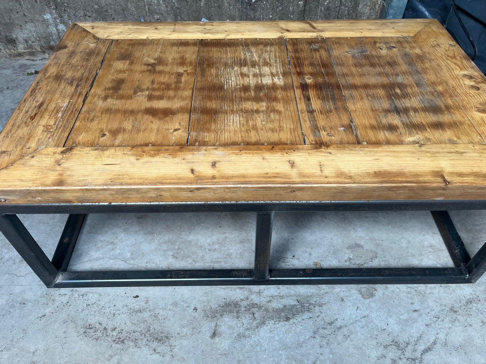 MOET NU WEG!! Robuuste salontafel, Ophalen, Gebruikt, 100 tot 150 cm, 50 tot 100 cm