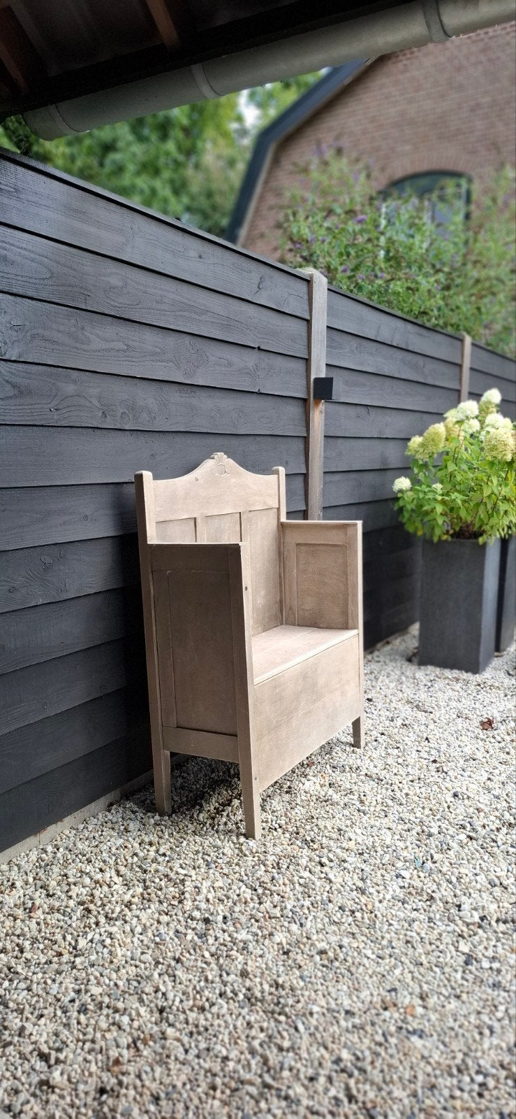 Houten klepbankje, Ophalen