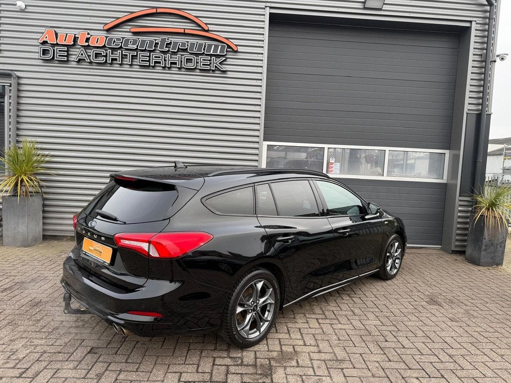 Ford Focus Wagon 1.0 EcoBoost Titanium St-line Navi | Stoelv, Gebruikt, 715 kg, Zwart, 3 cilinders