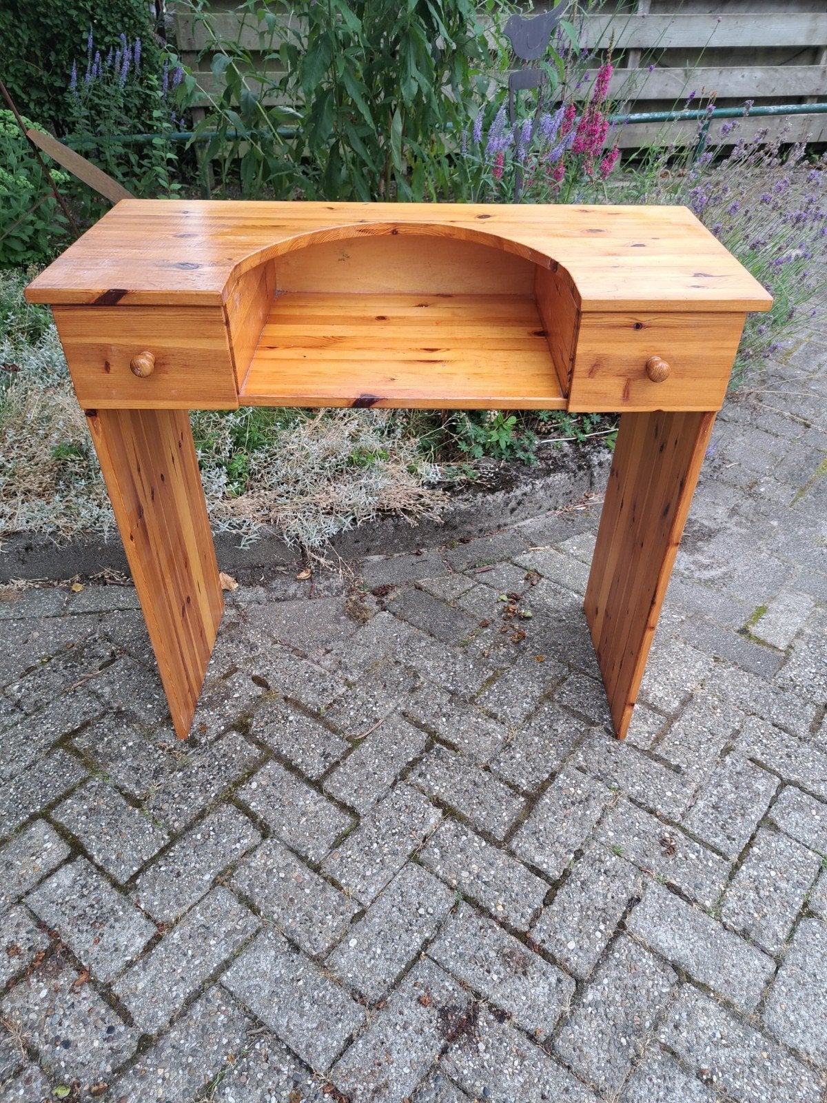 Mooie kaptafel met goudkleurige spiegel, Huis en Inrichting, Ophalen, Gebruikt, 100 tot 150 cm, Minder dan 100 cm