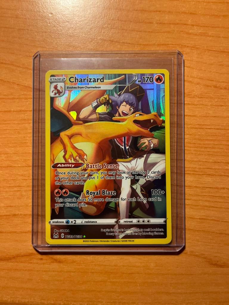 Charizard TG03/TG30 - Lost Origin, Ophalen of Verzenden, Zo goed als nieuw