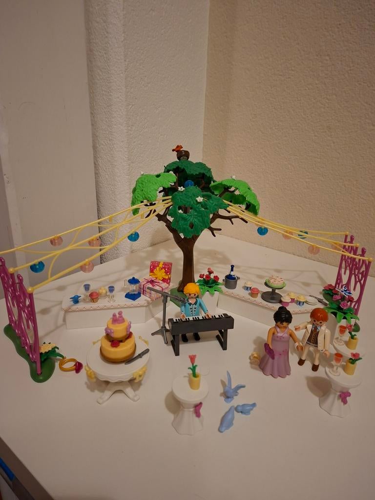 Playmobil 9228 Bruiloftsfeest in de tuin, Ophalen of Verzenden, Zo goed als nieuw