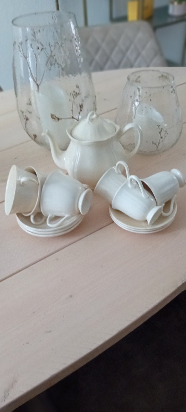 super mooi wedgwood servies, Ophalen of Verzenden, Zo goed als nieuw, Porselein, Kop(pen) en/of Schotel(s)