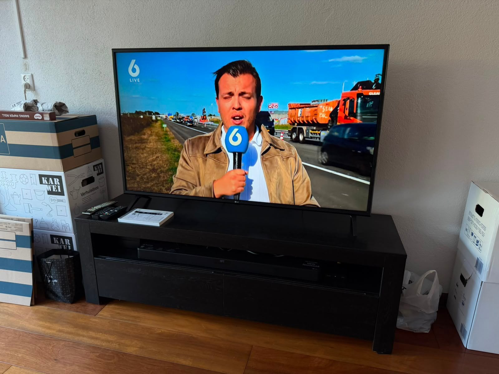 55 inch smart tv incl soundbar, Ophalen, Zo goed als nieuw, 100 cm of meer, LG