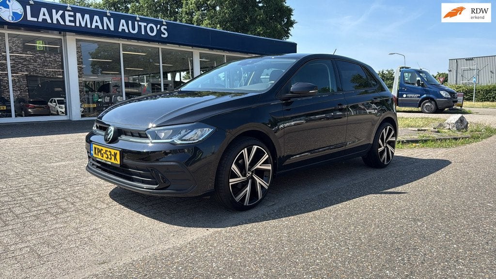Volkswagen POLO 1.0 TSI Blackline Sport AUTMAAT Huurkoop Inr, Auto's, Automatische klimaatregeling, Gebruikt, Euro 6, 95 pk