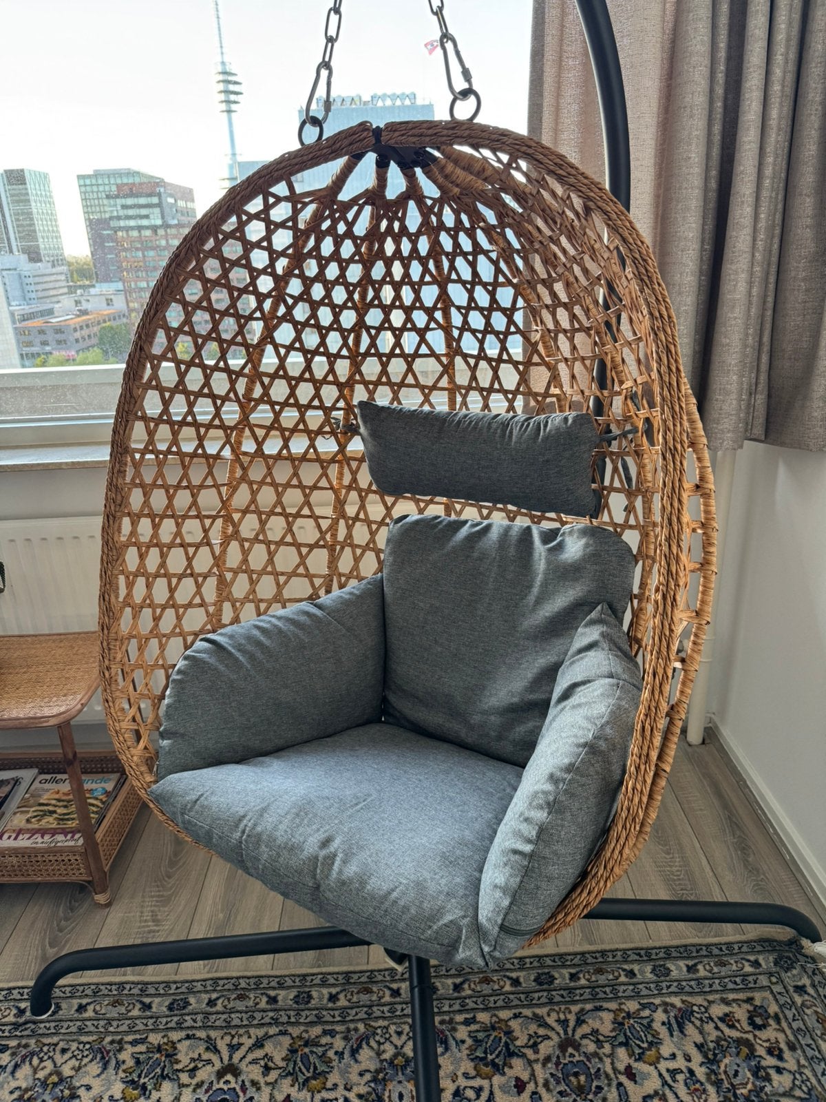 Wicker Hanging Chair, Ophalen, Zo goed als nieuw, Wicker