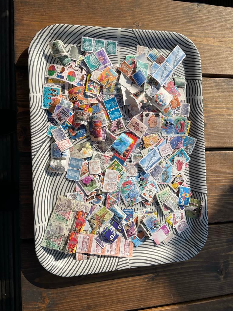 Grote verzameling postzegels met loepen, Ophalen of Verzenden, Zo goed als nieuw
