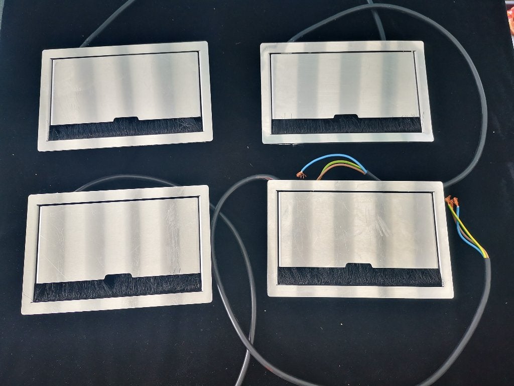 4 RVS in-desk pop-up inbouw Stekerdoos Stopcontact kantoor, Doe-het-zelf en Verbouw, Elektra en Kabels, Ophalen of Verzenden, Nieuw