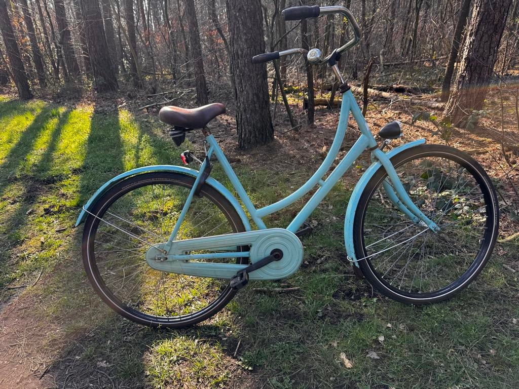 2 Gebruikte damesfietsen - Lichtblauw, Fietsen en Brommers, Fietsen | Dames | Damesfietsen, Ophalen of Verzenden, Gebruikt, Overige merken