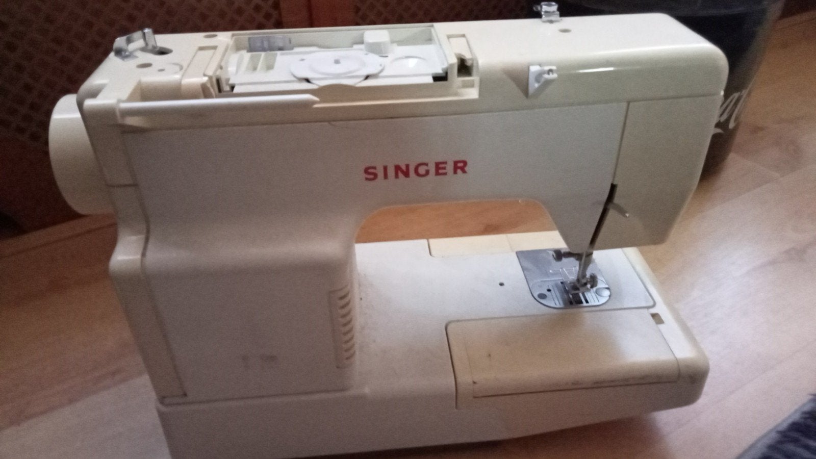 Singer Naaimachine 9810C - defect  voor onderdelen, Hobby en Vrije tijd, Ophalen, Gebruikt, Naaimachine, Singer