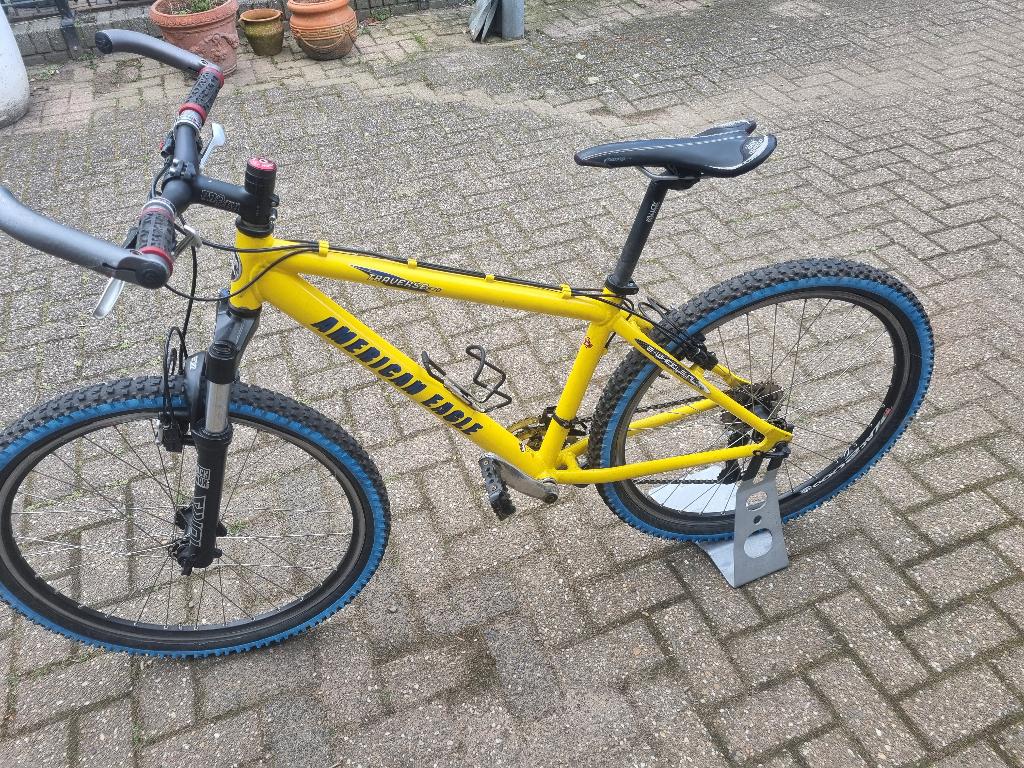 Mountainbike  geel, Fietsen en Brommers, Fietsen | Mountainbikes en ATB, Ophalen, Gebruikt, Velgrem, Overige merken