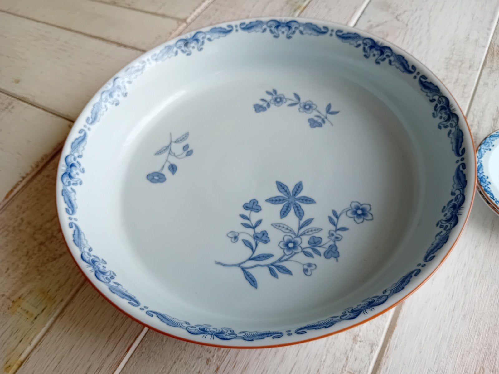 1 grote ronde ovenschaal 28 cm Rorstrand Ostindia porselein, Ophalen of Verzenden, Porselein, Overige stijlen, Schaal of Schalen
