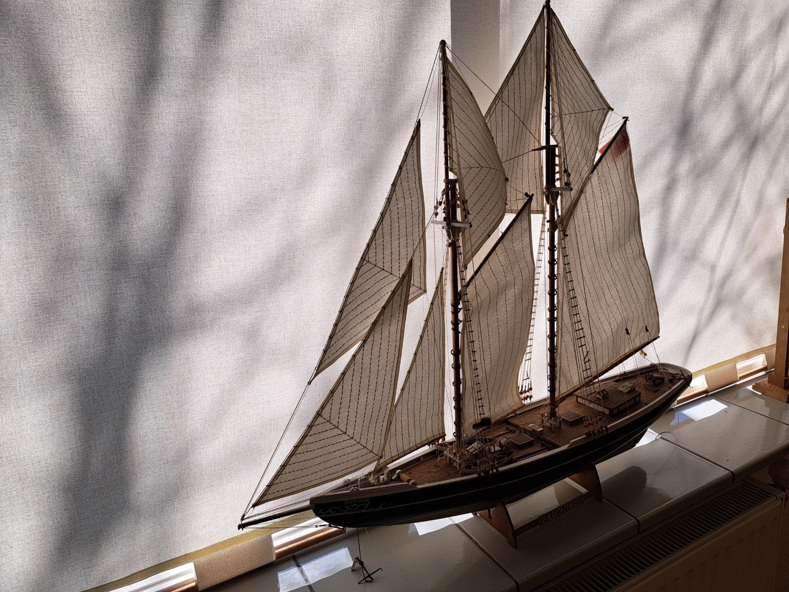 Prachtig model van de Bluenose schoener, Ophalen, Zo goed als nieuw, Groter dan 1:32, Overige merken