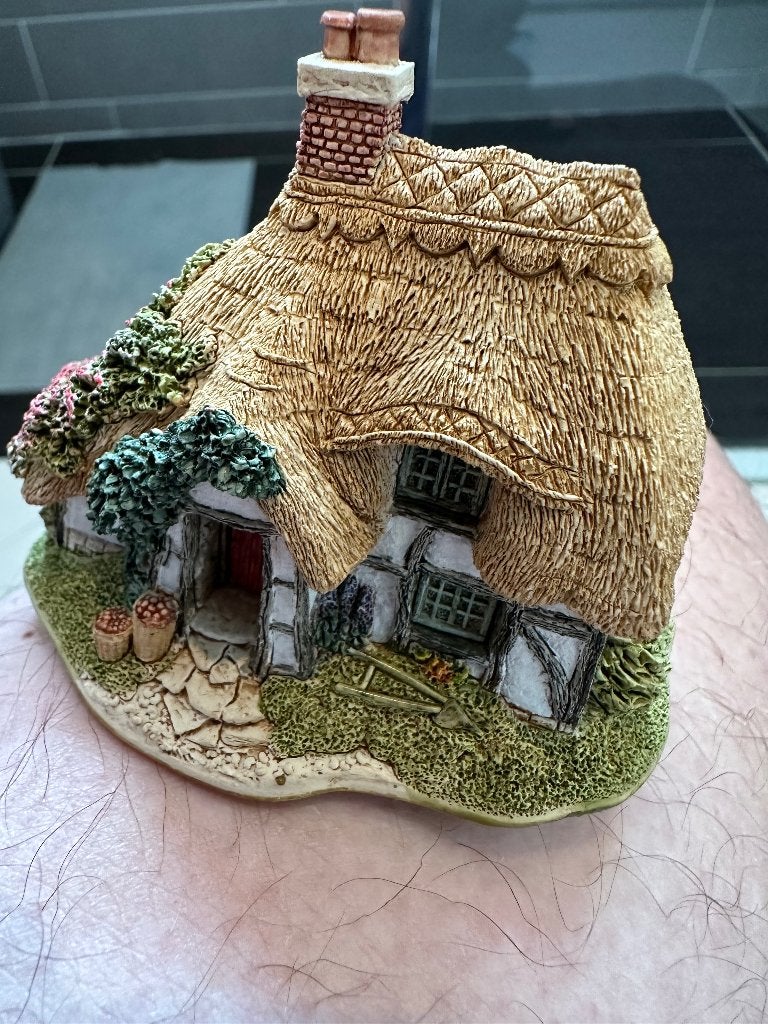 Lillyput Lane Boxwood Cottage L2002, Ophalen of Verzenden, Zo goed als nieuw, Overige typen