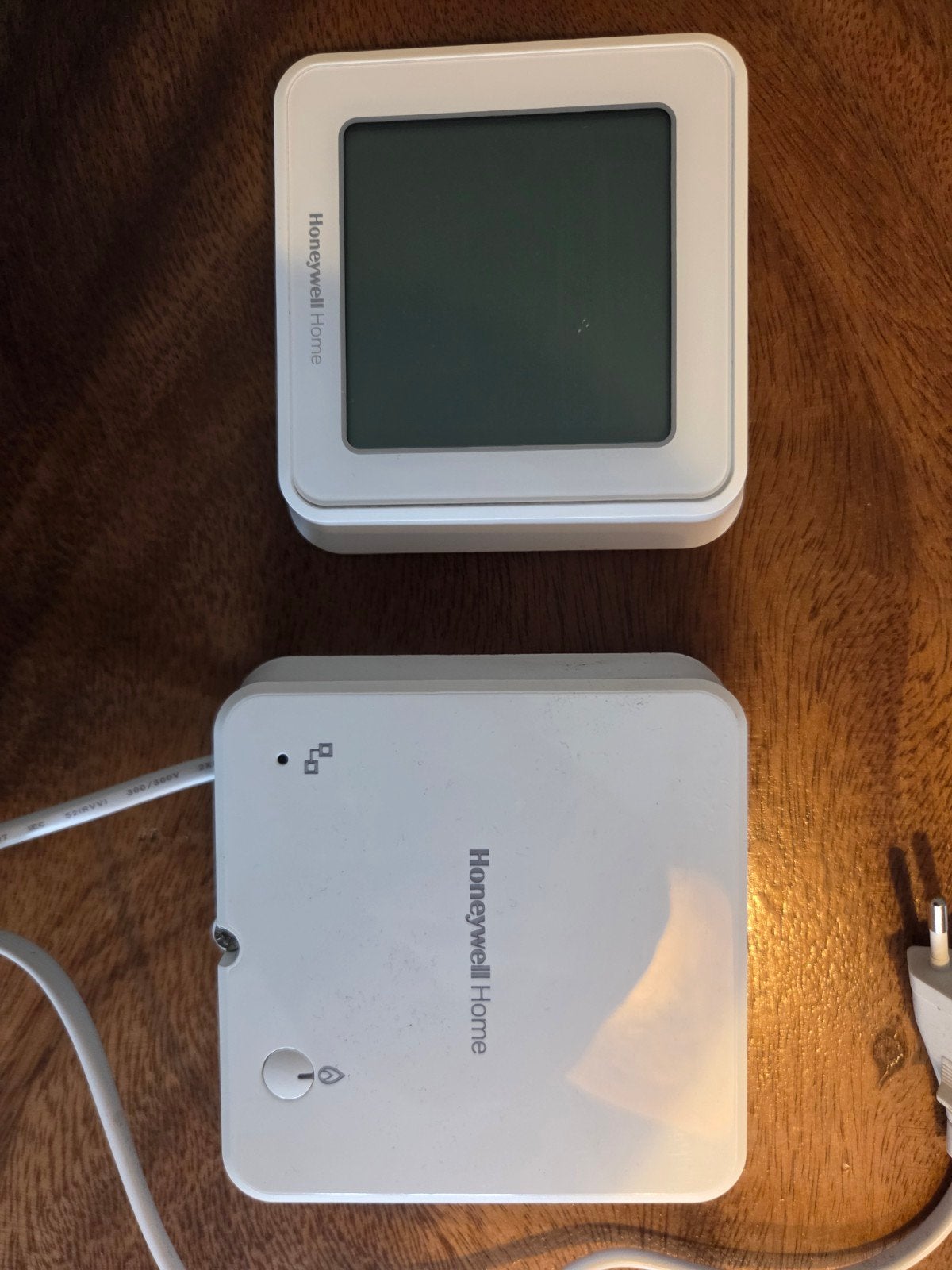 Honeywell Home Slimme Thermostaat, Doe-het-zelf en Verbouw, Thermostaten, Ophalen of Verzenden, Slimme thermostaat, Zo goed als nieuw