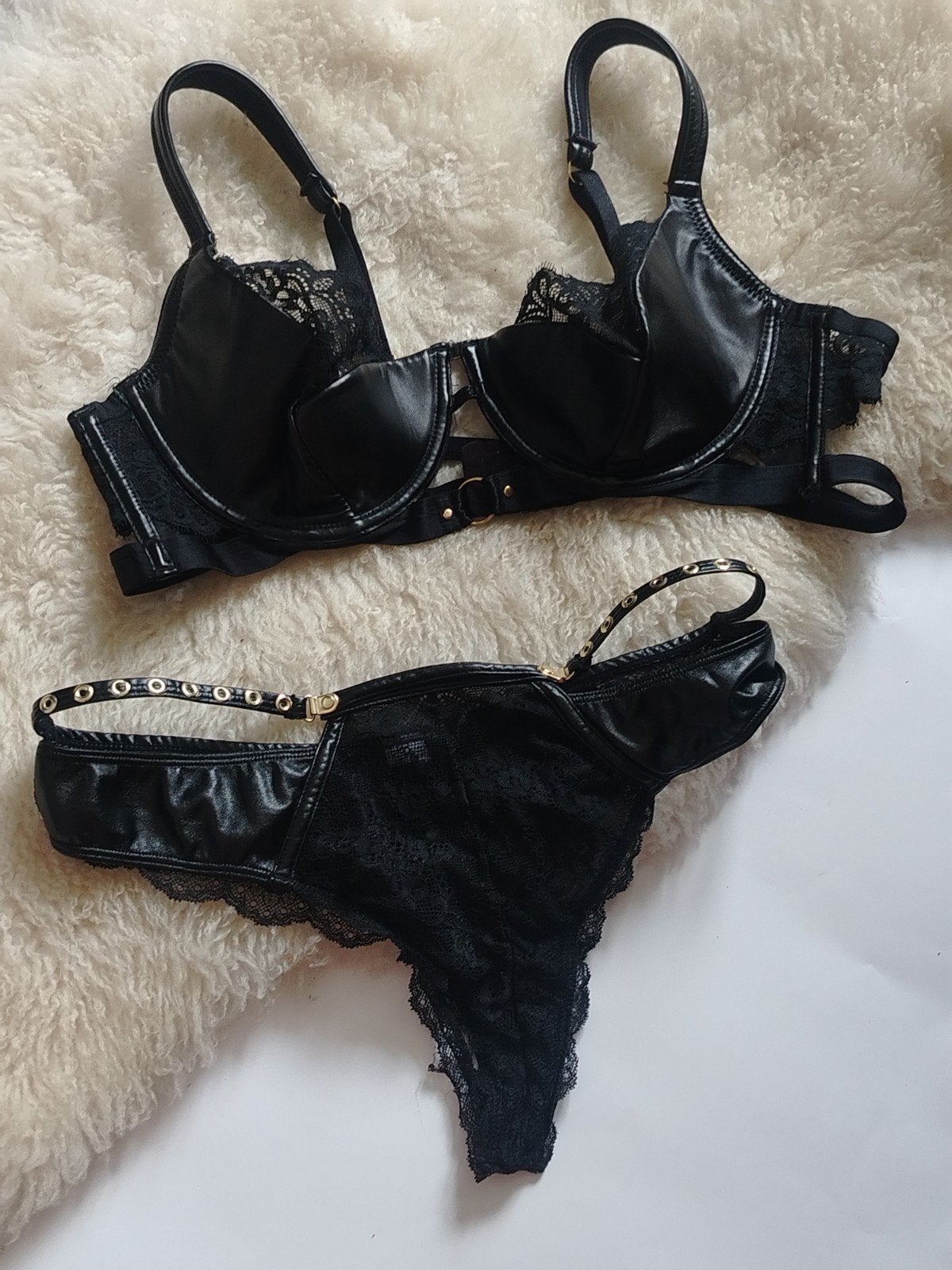 Zwart leren look lingerieset 90E Hunkemöller, Ophalen of Verzenden, Zwart, Setje