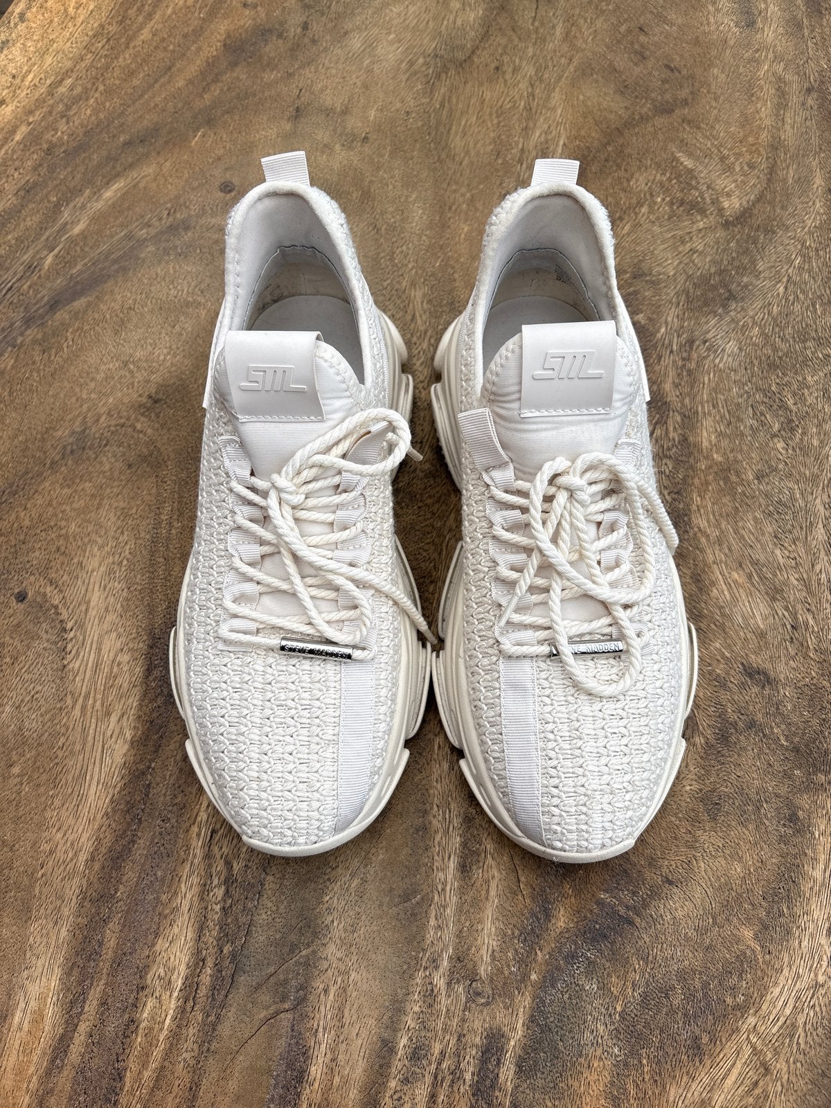 Creme Steve Madden Sneakers - Maat 42, Beige, Ophalen of Verzenden, Sneakers of Gympen, Zo goed als nieuw