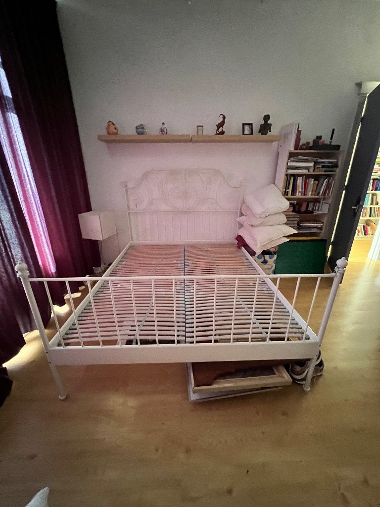 Bed frame met lattenbodems, Ophalen, Gebruikt, Wit, Romantisch?