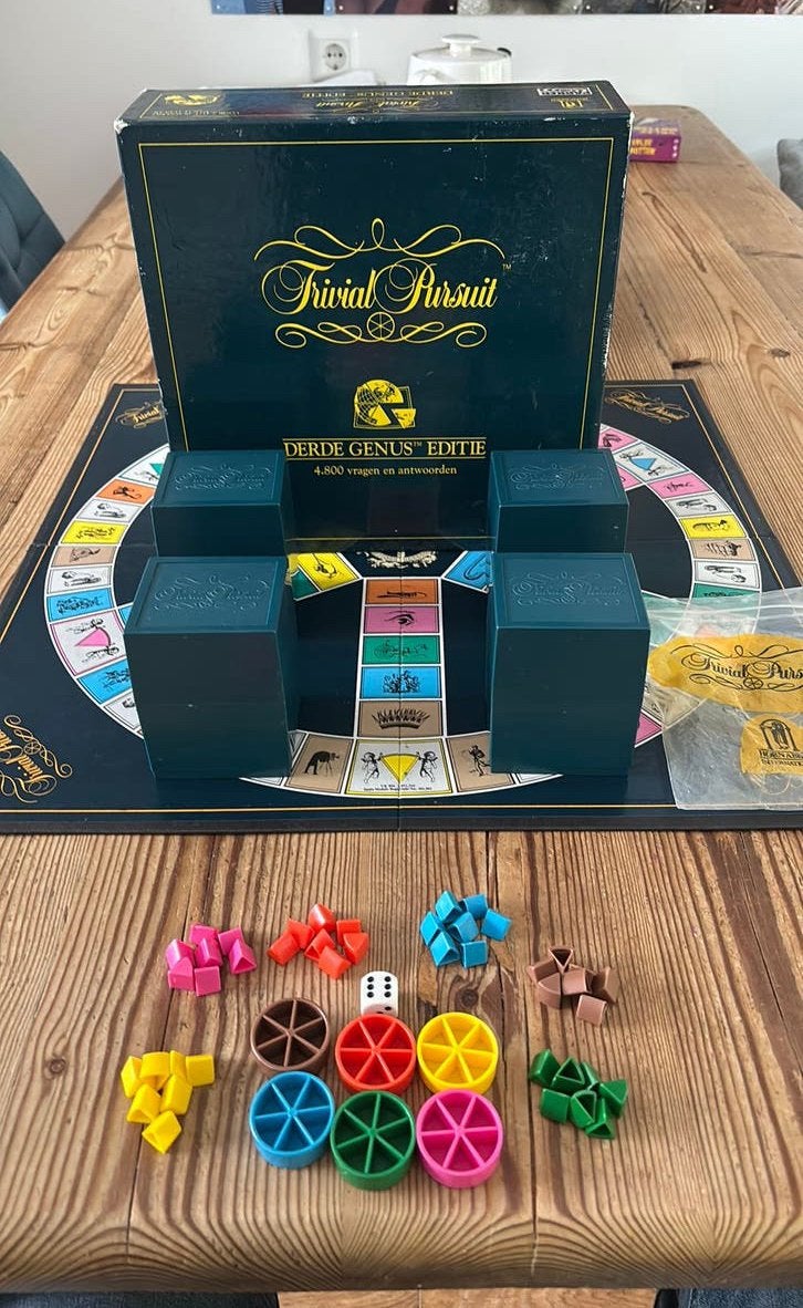Triviant! Trivial Pursuit Derde Genus Editie te koop!, Ophalen of Verzenden, Gebruikt