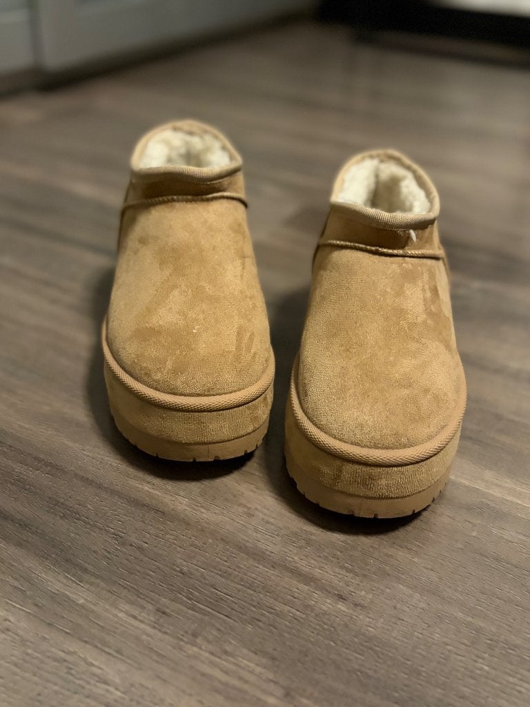 Uggs, Ophalen, Beige, Overige typen, Nieuw