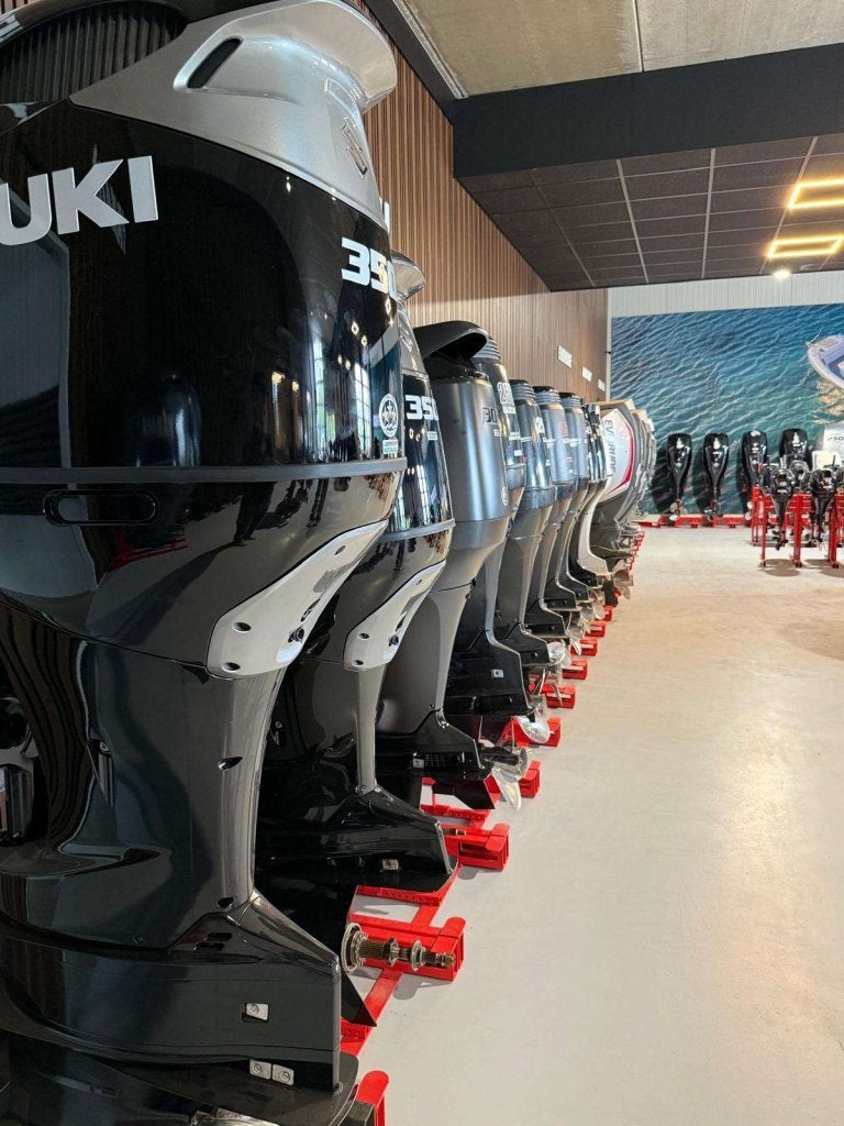 Outboard Occasions, Het beste aanbod in Buitenboordmotoren !, Niet ingevuld, Viertaktmotor, Niet ingevuld, Zo goed als nieuw