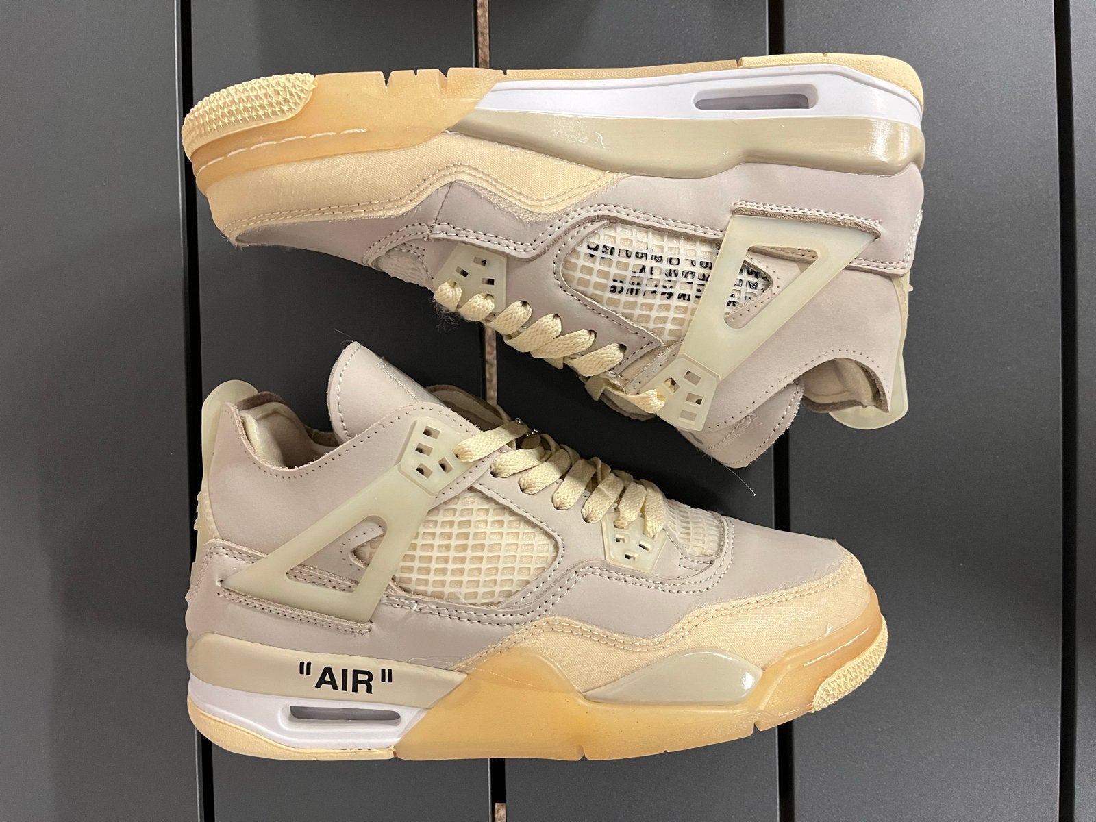 Nike Jordan 4 Retro Off-White Sail Maat 37,5, 39, 40, Kleding | Heren, Overige kleuren, Nieuw, Ophalen of Verzenden, Sneakers of Gympen