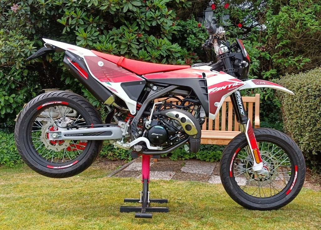 Fantic XM 50 Performance (2900€ 0km 2026) Unieke kans!, 6 versnellingen, Nieuw, 50 cc, Ophalen