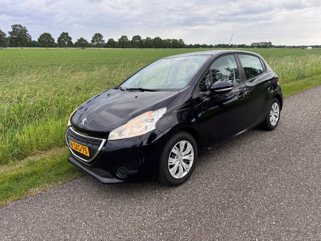 Peugeot 208 1.2 VTI 60KW/82PK 5-D 2014 Blauw, Auto's, Peugeot, Voorwielaandrijving, Stof, 1199 cc, Origineel Nederlands