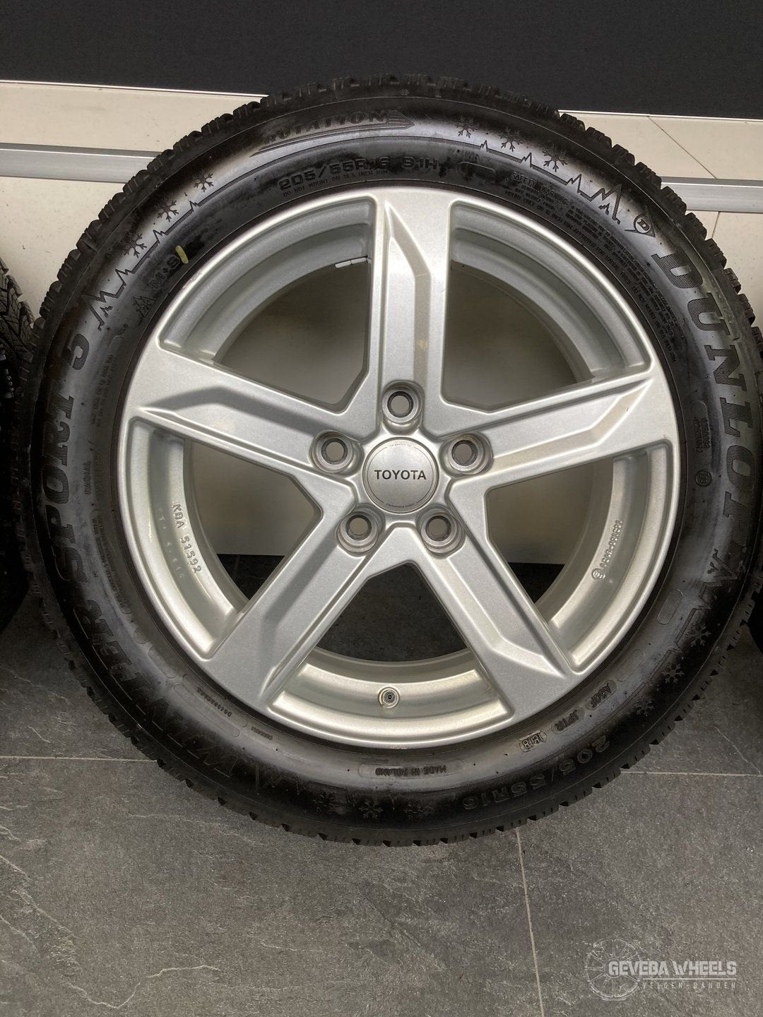 16” Toyota Auris velgen + winterbanden 5x114.3 205/55/16, Auto-onderdelen, Banden en Velgen, Gebruikt, -, Banden en Velgen, -