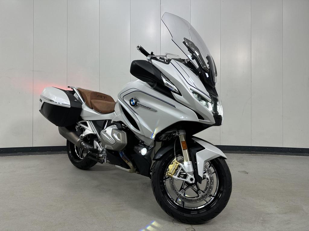 BMW R 1250 RT *AKRA*OPTION-719-PARTS*DYN.TOURCOMF.*ACC*KEYLE, Einsteinlaan 5
2289 CC  Rijswijk, NL, 1254 cc, Meer dan 35 kW, Toermotor