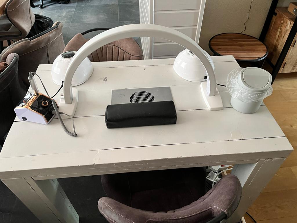 Witte nagel tafel (exclusief afzuiging), Ophalen of Verzenden, Gebruikt, 50 tot 100 cm