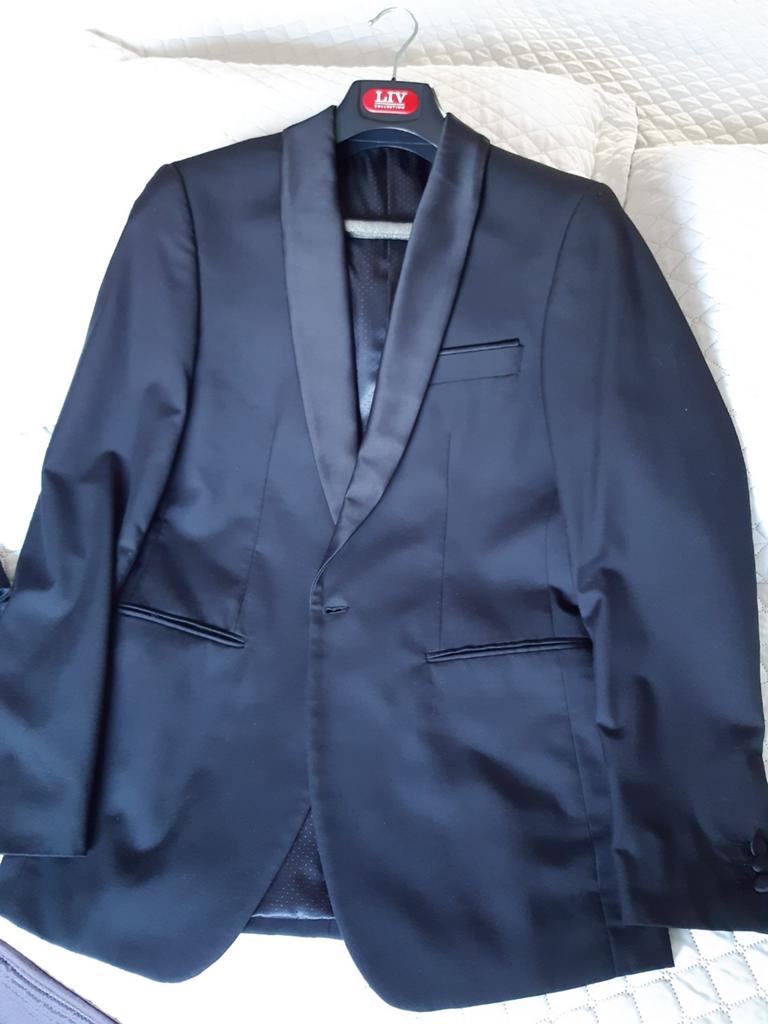 Smoking voor een gala feest., Kleding | Heren, Kostuums en Colberts, Ophalen, Zo goed als nieuw, Zwart