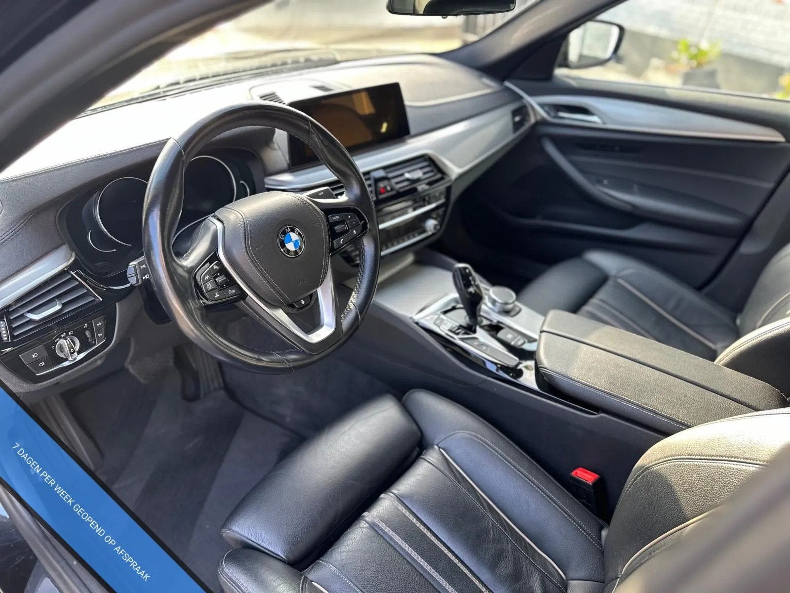 BMW 5-serie 530i | STUURVERWARMING | 360 gr CAMERA | KEYLESS, Automaat, 1998 cc, Achterwielaandrijving, Gebruikt