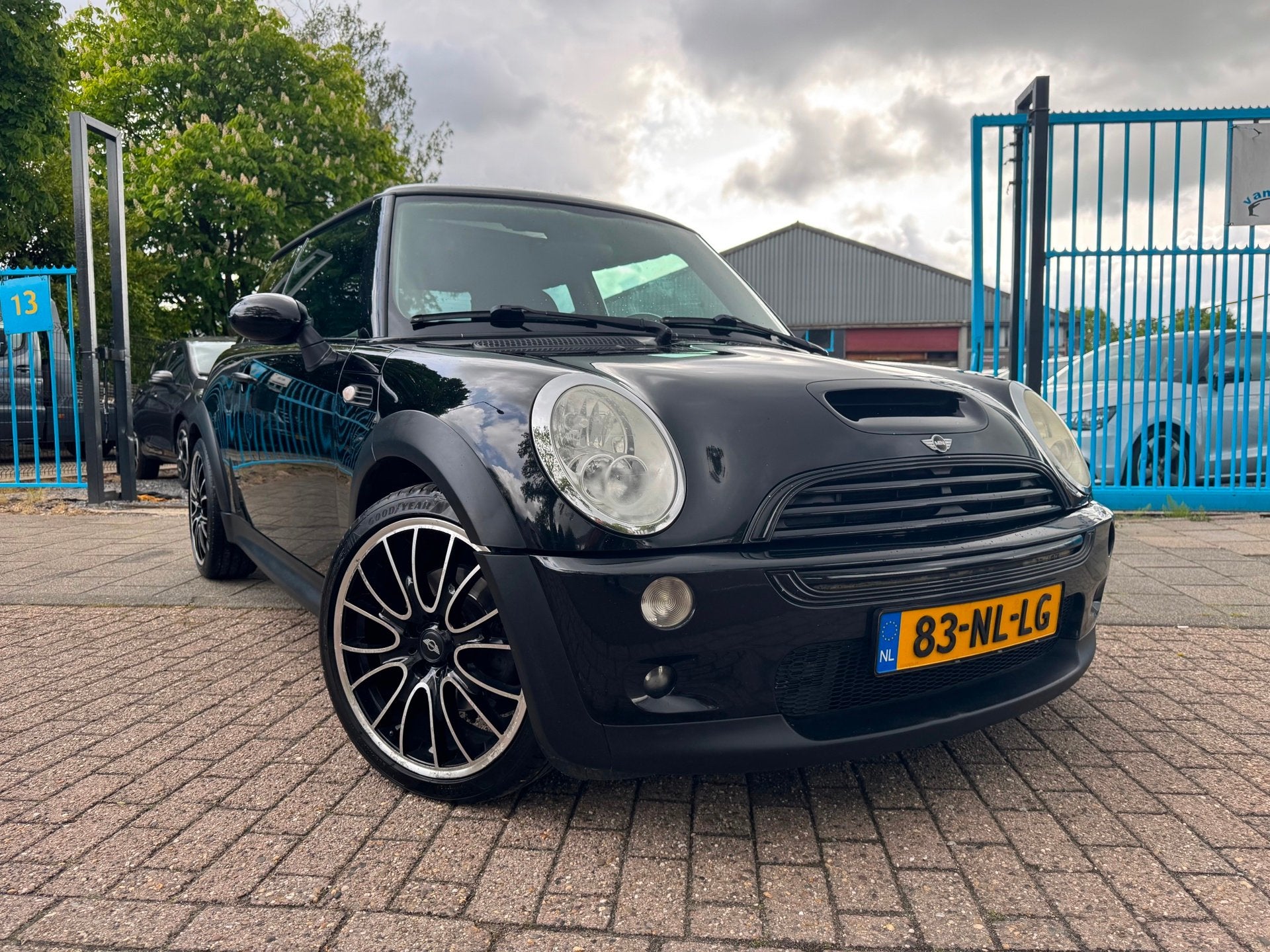Mini Mini 1.6 Cooper S Clima Pano Miltek JCW Tuning, Auto's, Voorwielaandrijving, Stof, Zwart, 4 cilinders